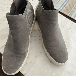 Steve Madden Suede 9 Gray